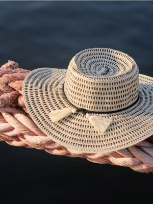 Reserved - Słomkowy kapelusz z chwostami - kremowy