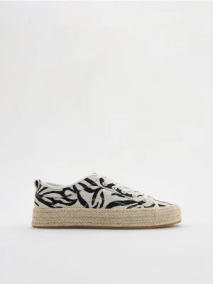 Reserved - Sneakersy w zwierzęcy wzór - wielobarwny