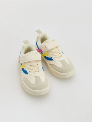 Reserved - Sneakersy z imitacji skóry - biały