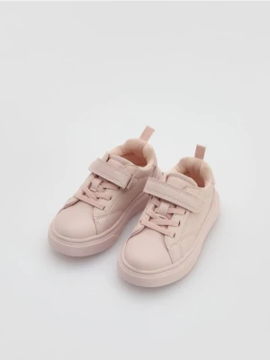 Zdjęcie produktu Reserved - Sneakersy z imitacji skóry - pastelowy róż