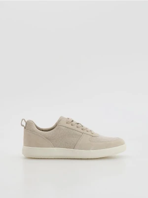 Reserved - Sneakersy z łączonych materiałów - beżowy