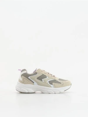 Reserved - Sneakersy z łączonych materiałów - beżowy