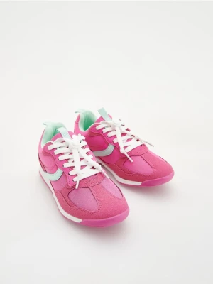 Reserved - Sneakersy z łączonych materiałów - fuksja