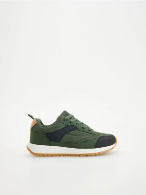 Reserved - Sneakersy z siateczką mesh - zielony