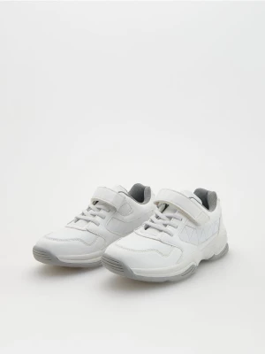 Reserved - Sneakersy z zapięciem na rzep - biały
