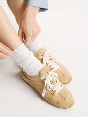 Reserved - Sneakersy ze skóry owczej - jasnożółty