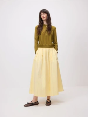 Reserved - Spódnica midi z bawełną - jasnożółty