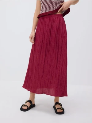 Reserved - Spódnica midi z gniecionej tkaniny - bordowy