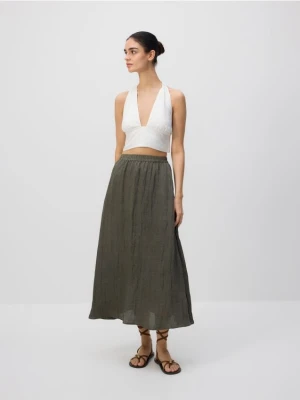 Reserved - Spódnica midi z gniecionej tkaniny - oliwkowy