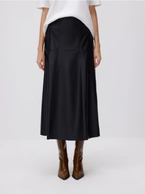Reserved - Spódnica midi z imitacji skóry - czarny