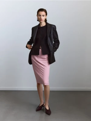 Reserved - Spódnica midi z paskiem - różowy