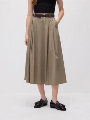 Reserved - Spódnica midi z paskiem - zielony