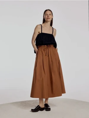 Reserved - Spódnica midi z zakładkami - beżowy