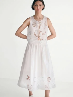 Reserved - Spódnica z ażurowym wzorem - biały