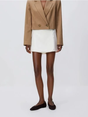 Reserved - Spódnico-szorty z dodatkiem wiskozy - biały