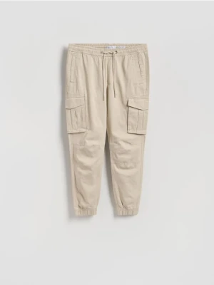 Reserved - Spodnie cargo jogger - beżowy