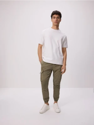 Reserved - Spodnie cargo jogger - ciemnozielony