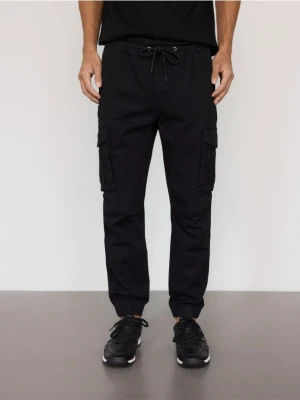 Reserved - Spodnie cargo jogger - czarny