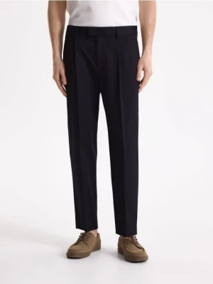 Reserved - Spodnie chino carrot z lyocellem - czarny