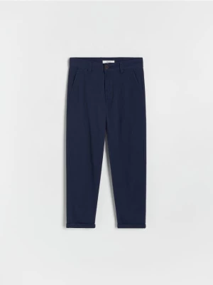 Reserved - Spodnie chino regular fit - granatowy