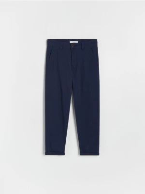 Reserved - Spodnie chino regular fit - granatowy