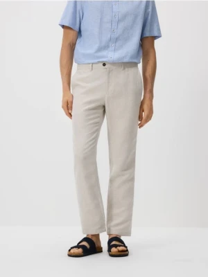 Reserved - Spodnie chino regular z lnem - beżowy