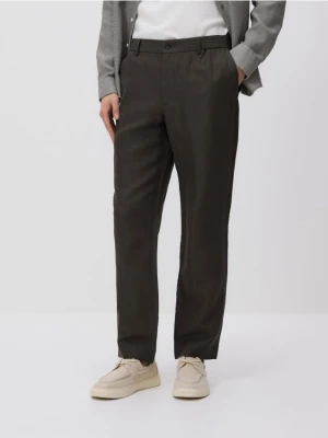 Reserved - Spodnie chino regular z lnem - zielony
