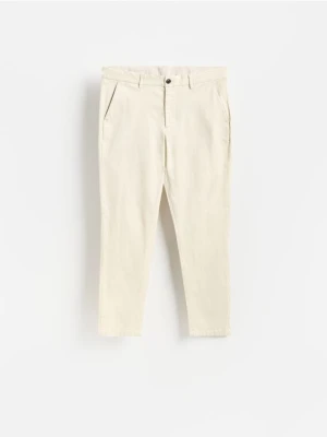 Reserved - Spodnie chino slim fit - beżowy