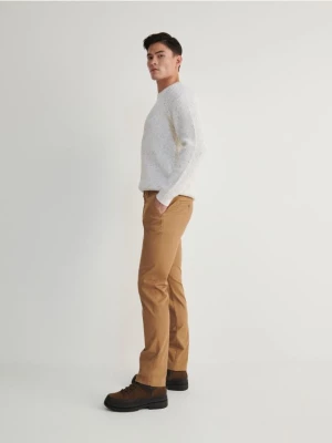 Reserved - Spodnie chino slim fit - brązowy