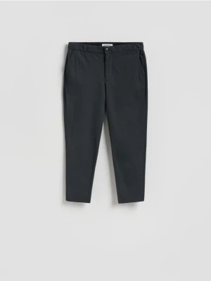 Reserved - Spodnie chino slim fit - czarny