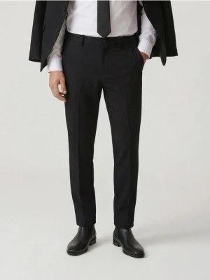 Reserved - Spodnie chino slim fit - czarny