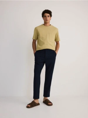 Reserved - Spodnie chino slim fit - granatowy