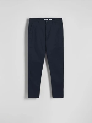 Reserved - Spodnie chino slim fit - granatowy