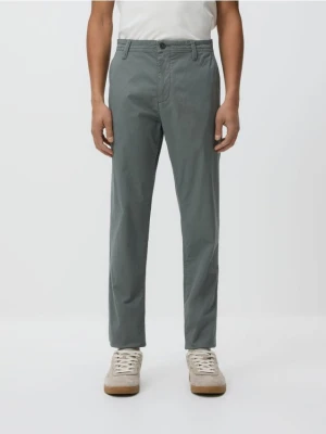 Reserved - Spodnie chino slim fit - jasny zielony