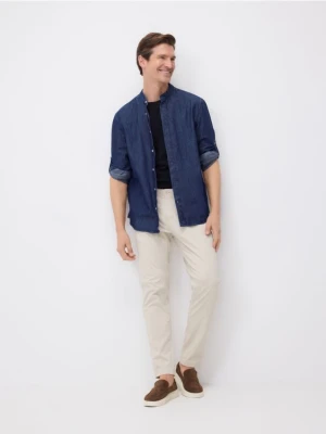 Reserved - Spodnie chino slim fit - kremowy