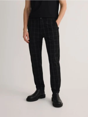 Zdjęcie produktu Reserved - Spodnie chino slim fit w kratę - czarny