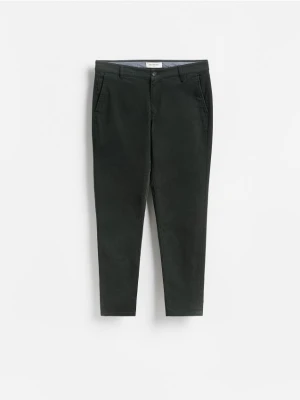 Reserved - Spodnie chino slim fit - zielony