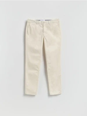 Reserved - Spodnie chino slim fit - złamana biel
