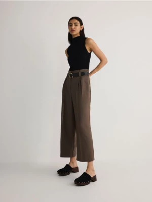 Reserved - Spodnie culotte z wiskozą i paskiem - brązowy