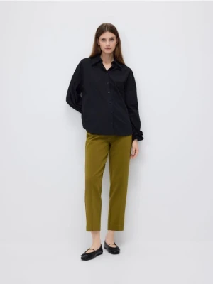 Reserved - Spodnie cygaretki z kantem - zielony