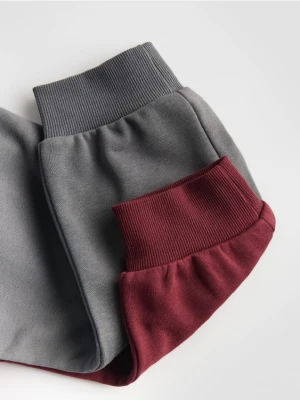 Reserved - Spodnie dresowe jogger z bawełną - ciemnoszary