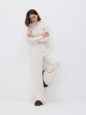 Reserved - Spodnie dresowe long leg - beżowy