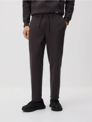 Reserved - Spodnie dresowe regular fit - ciemnoszary