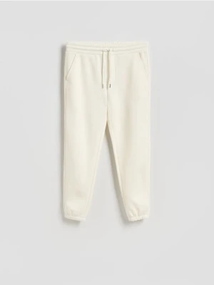 Reserved - Spodnie dresowe regular fit - złamana biel