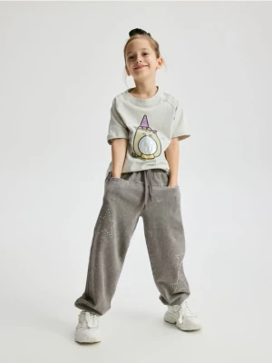 Reserved - Spodnie dresowe z aplikacją - ciemnoszary
