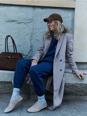 Reserved - Spodnie dresowe z bawełną - granatowy