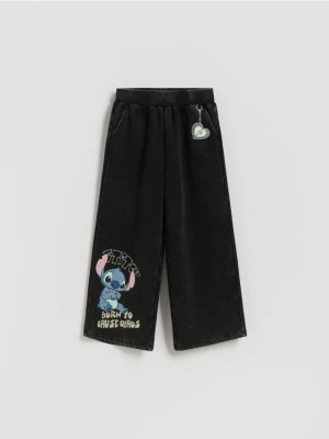 Reserved - Spodnie dresowe z brelokiem Lilo i Stitch - czarny