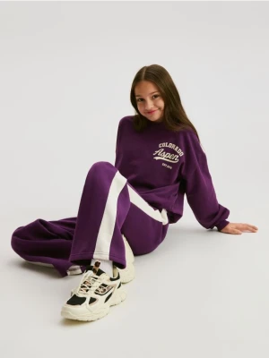 Reserved - Spodnie dresowe z lampasami - ciemnofioletowy