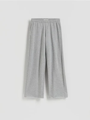 Reserved - Spodnie dresowe z szerokimi nogawkami - jasnoszary