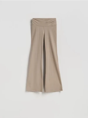Reserved - Spodnie flare - beżowy